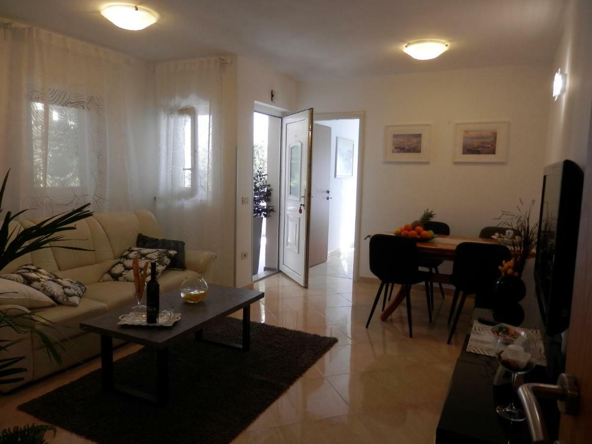 Melody Apartment بوريتش المظهر الخارجي الصورة